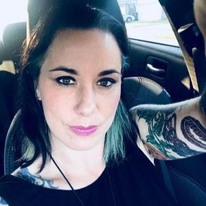 Meet your Posher, Joni